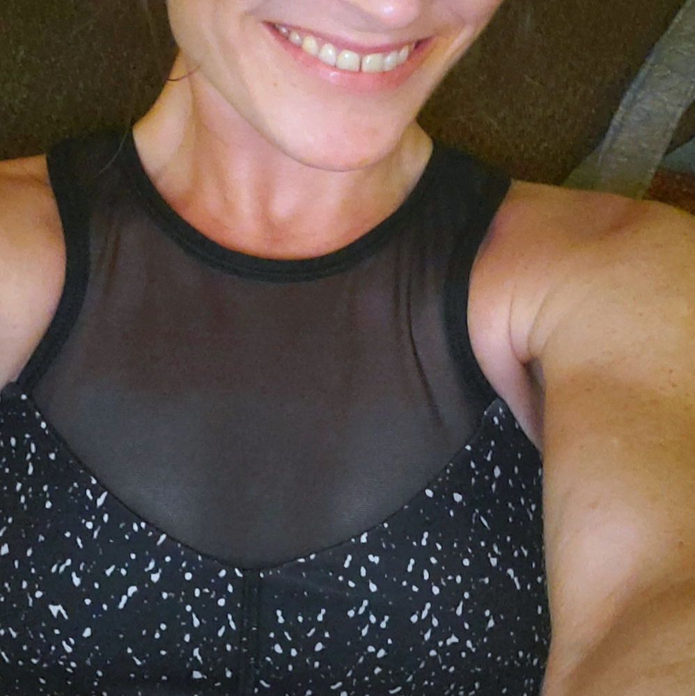 Lululemon Size 6 Black and white Splatter print Bra